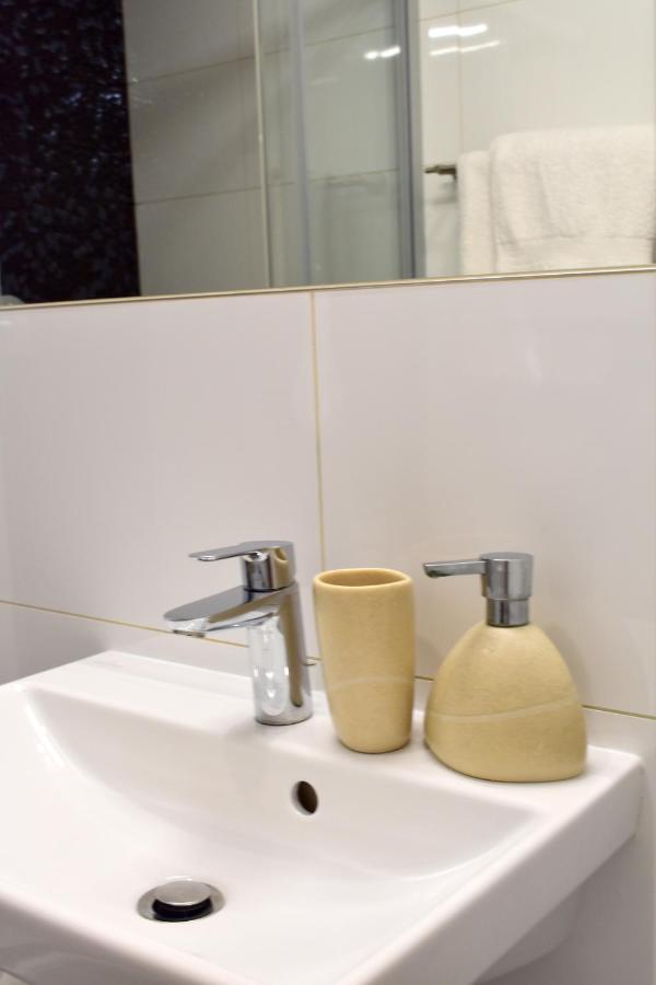 Lovely Apartment In Center Prag Exterior foto