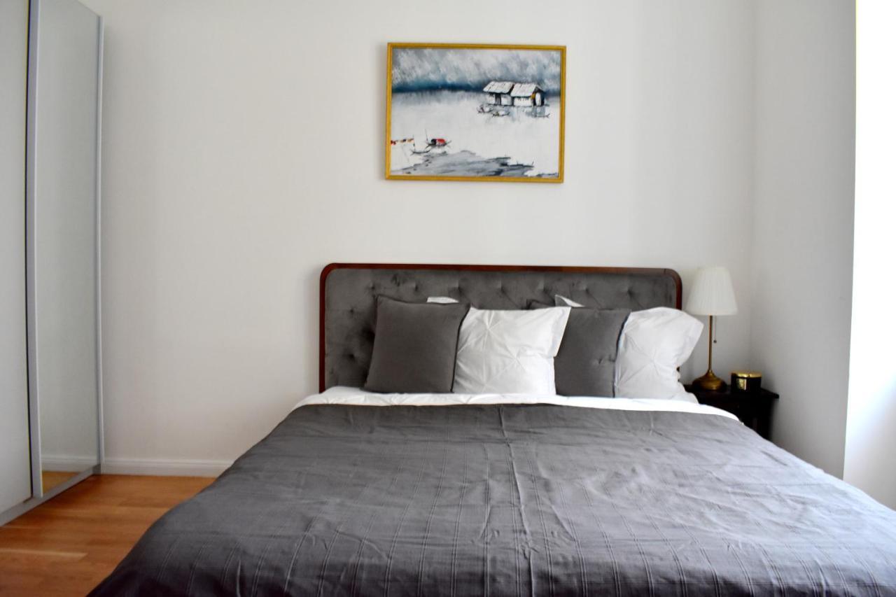 Lovely Apartment In Center Prag Exterior foto